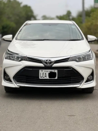 toyota-corolla-altis-16-x-cvt-i-big-2