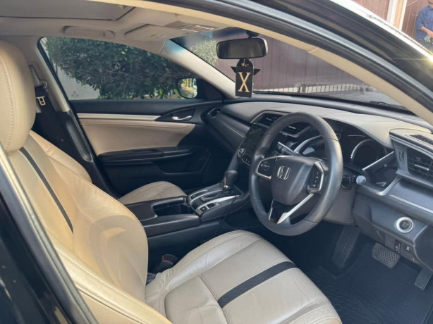 honda-civic-oriel-big-3