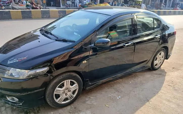 honda-city-ivtec-2010-big-0
