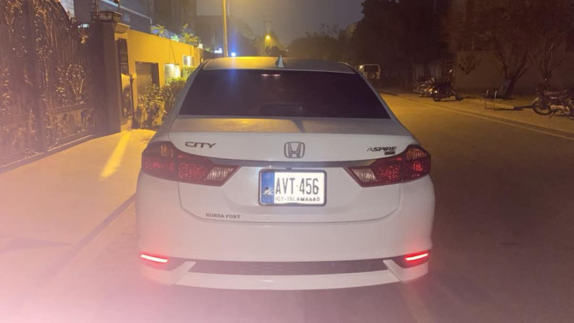 honda-city-15l-aspire-mt-big-2
