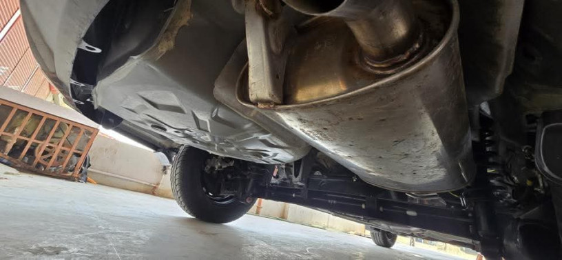 toyota-corolla-altis-x-manual-16-big-3