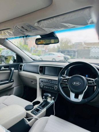 kia-sportage-fwd-big-10