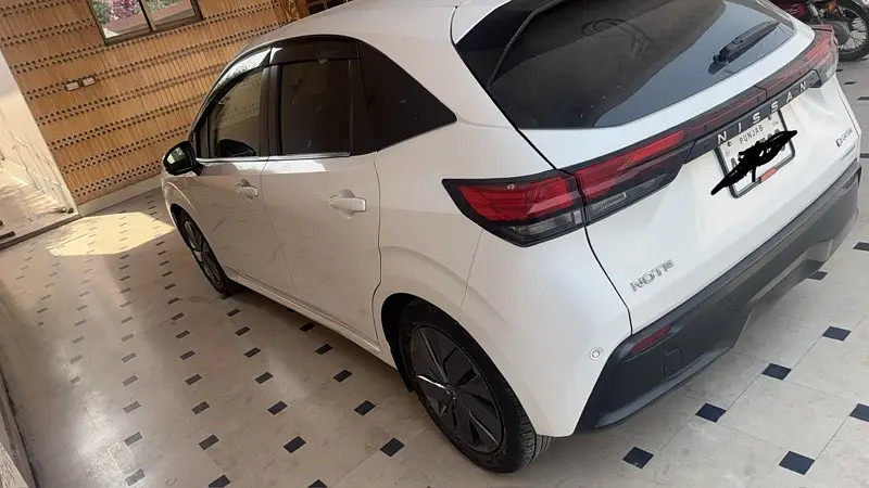nissan-note-e-power-2022-big-3