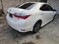 toyota-corolla-altis-x-cvt-i-18-small-3