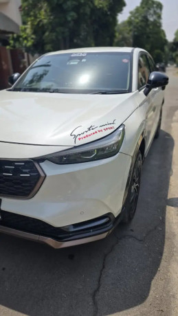honda-vezel-model-2022-import-2024-big-10