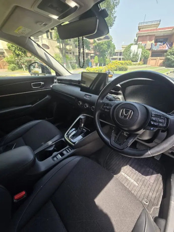 honda-vezel-model-2022-import-2024-big-2