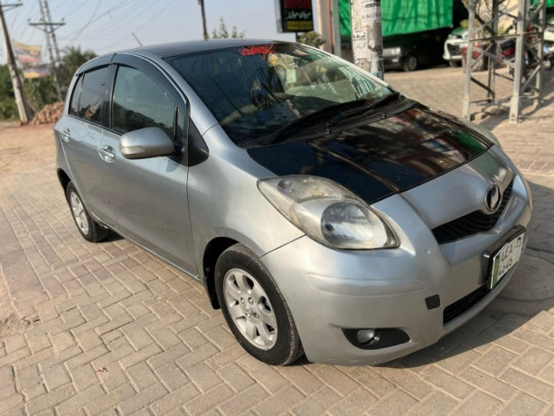 toyota-vitz-f-10-big-1