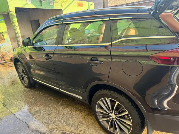 proton-x70-premium-fwd-2023-big-8