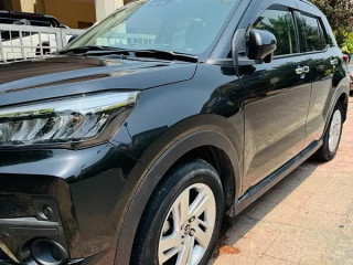 toyota-raize-xs