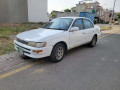 toyota-corolla-xe-small-2