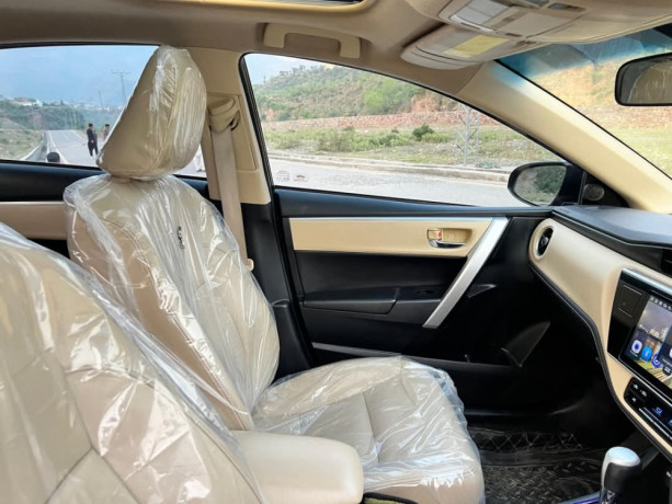 toyota-corolla-altis-x-cvt-i-18-big-8