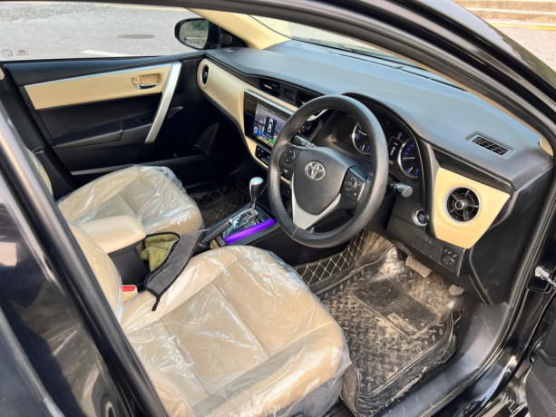 toyota-corolla-altis-x-cvt-i-18-big-6