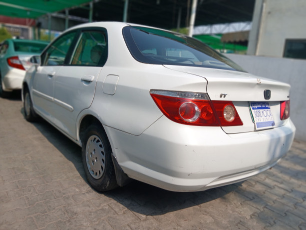 honda-city-12l-mt-big-3