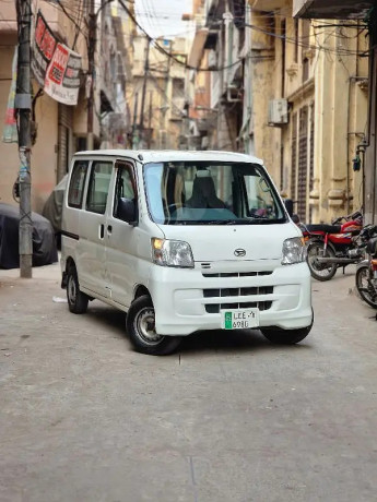 daihatsu-hijet-2014-big-0