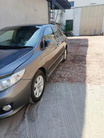 toyota-corolla-altis-2010-model-big-11