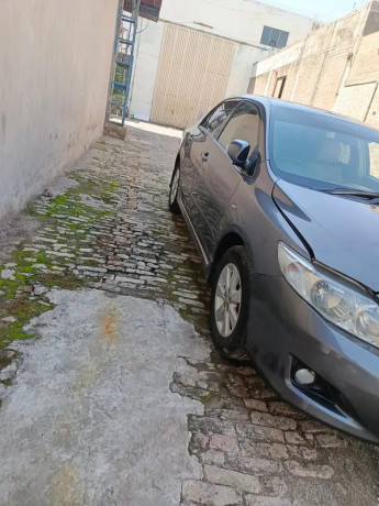 toyota-corolla-altis-2010-model-big-2