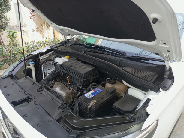 mg-zs-big-5