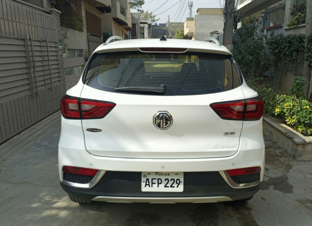 mg-zs-big-3