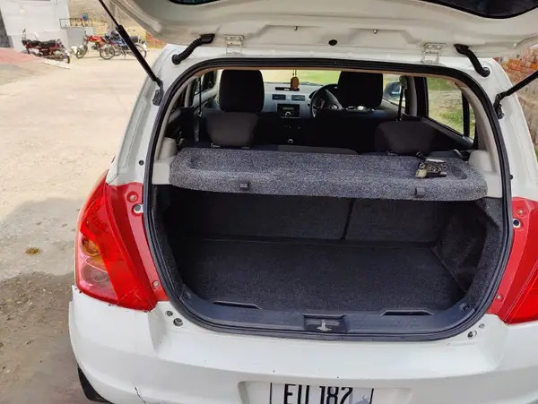 suzuki-swift-2015-model-big-8