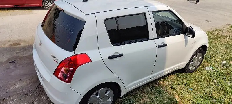 suzuki-swift-2015-model-big-7