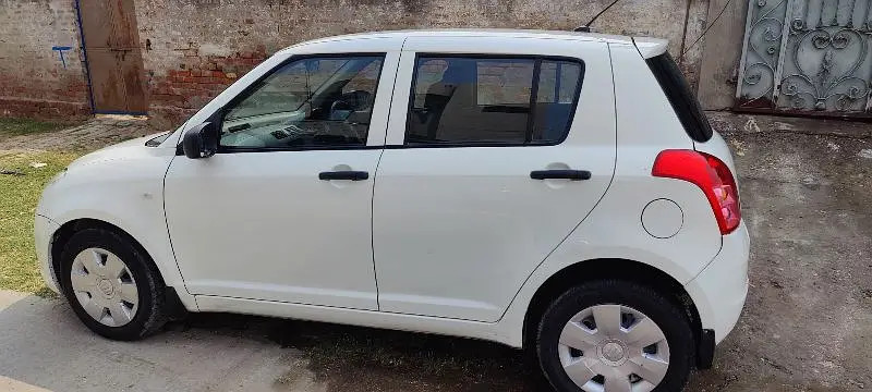 suzuki-swift-2015-model-big-3