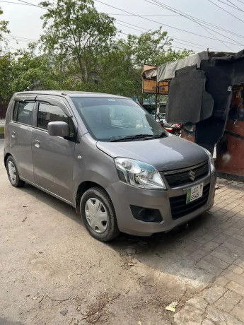 suzuki-wagon-r-2017-big-2