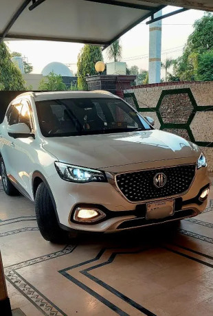 mg-hs-trophy-big-0