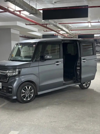 honda-n-box-custom-gl-big-0