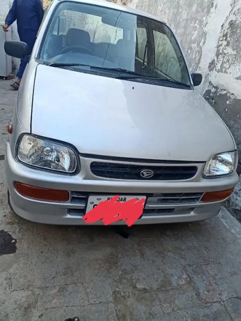 daihatsu-cuore-2002-big-1