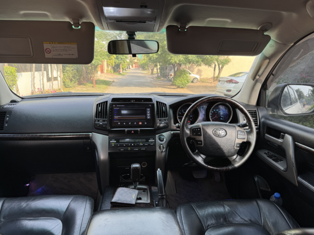 toyota-land-cruiser-zx-gasoline-35l-big-4