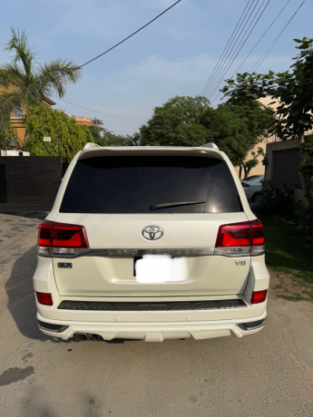 toyota-land-cruiser-zx-gasoline-35l-big-3
