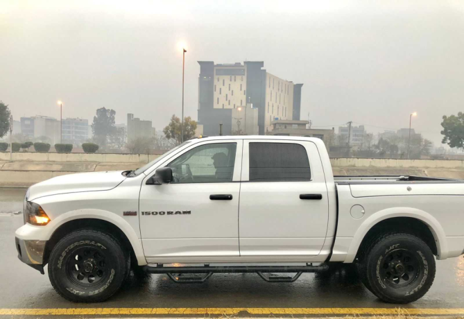 toyota-hilux-revo-gr-s-big-4
