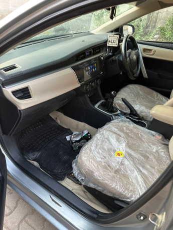 toyota-corolla-altis-16-x-cvt-i-big-7