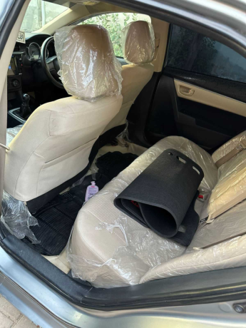 toyota-corolla-altis-16-x-cvt-i-big-5