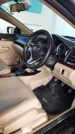 honda-city-15l-aspire-mt-big-3