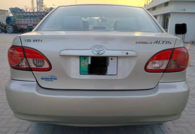 toyota-corolla-altis-x-manual-16-big-6