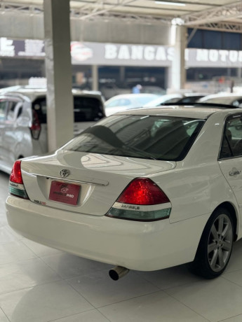 toyota-mark-ii-grande-20-big-12