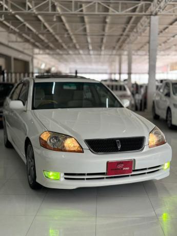 toyota-mark-ii-grande-20-big-2