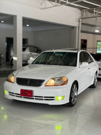 toyota-mark-ii-grande-20-big-1
