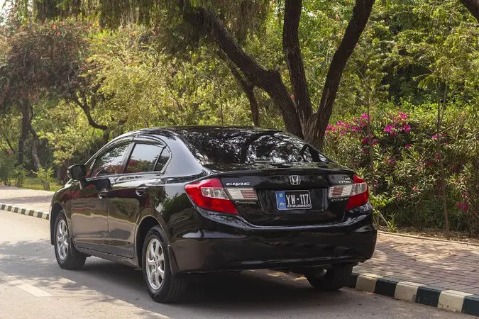 honda-civic-vti-oriel-prosmatec-2013-big-5
