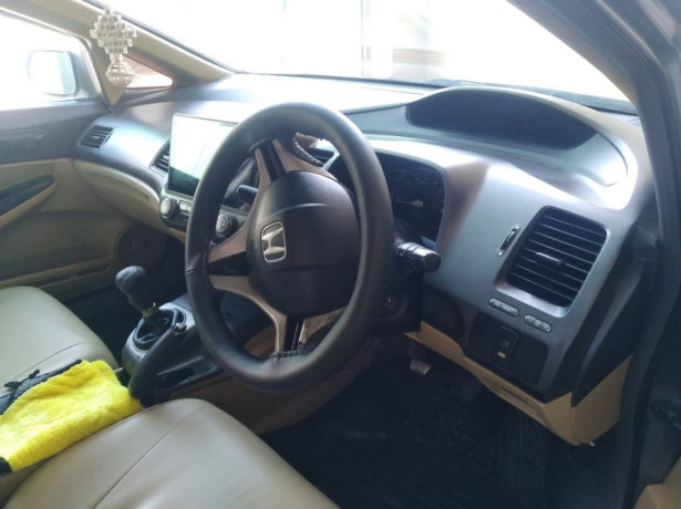 honda-civic-oriel-big-10