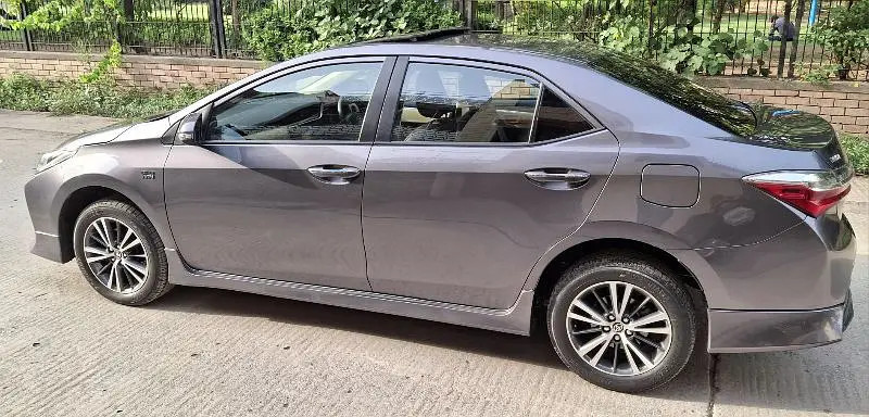 toyota-altis-16-2022-special-edition-brand-new-car-big-4