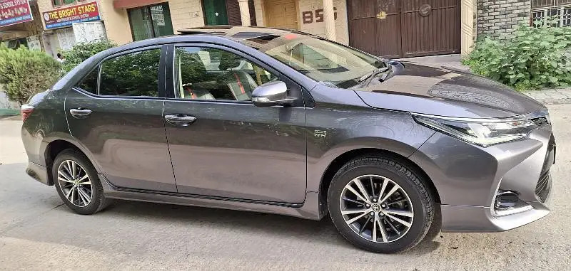 toyota-altis-16-2022-special-edition-brand-new-car-big-2