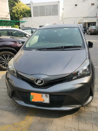 toyota-vitz-f-13-big-0