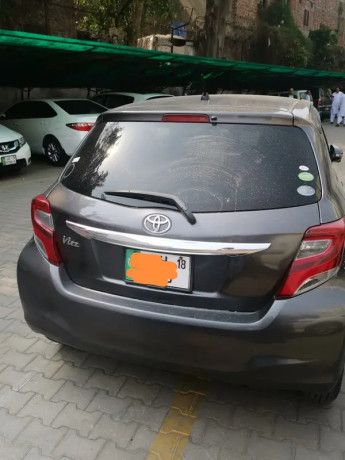 toyota-vitz-f-13-big-2