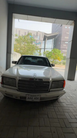 mercedes-benz-s-class-1982-big-2