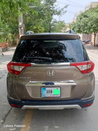 honda-br-v-i-vtec-s-big-1