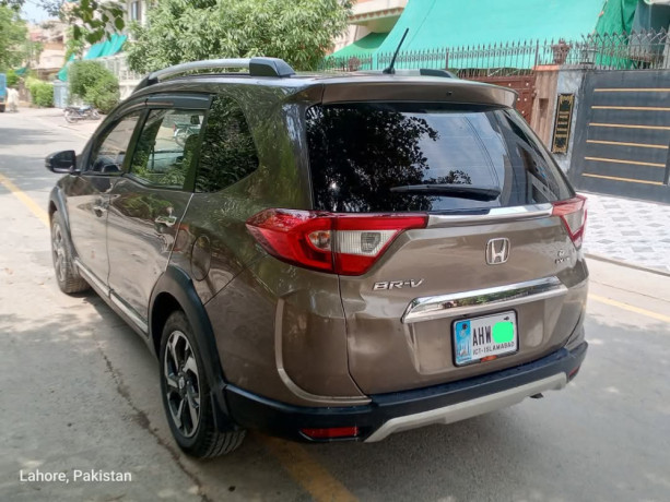 honda-br-v-i-vtec-s-big-5