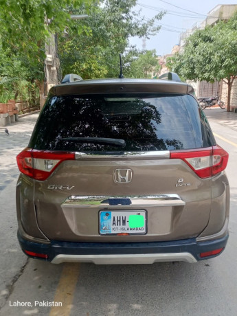 honda-br-v-i-vtec-s-big-1