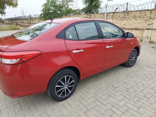 toyota-yaris-15-ativ-x-2021-brand-new-condition-big-5